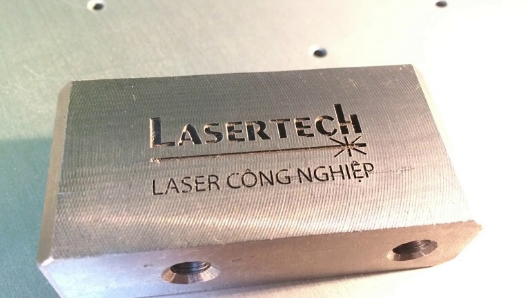 Khắc laser inox