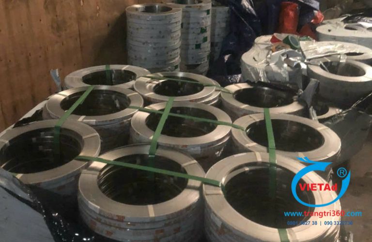 Quảng Cáo Việt cung cấp cuộn inox băng với chất lượng cao, đúng yêu cầu