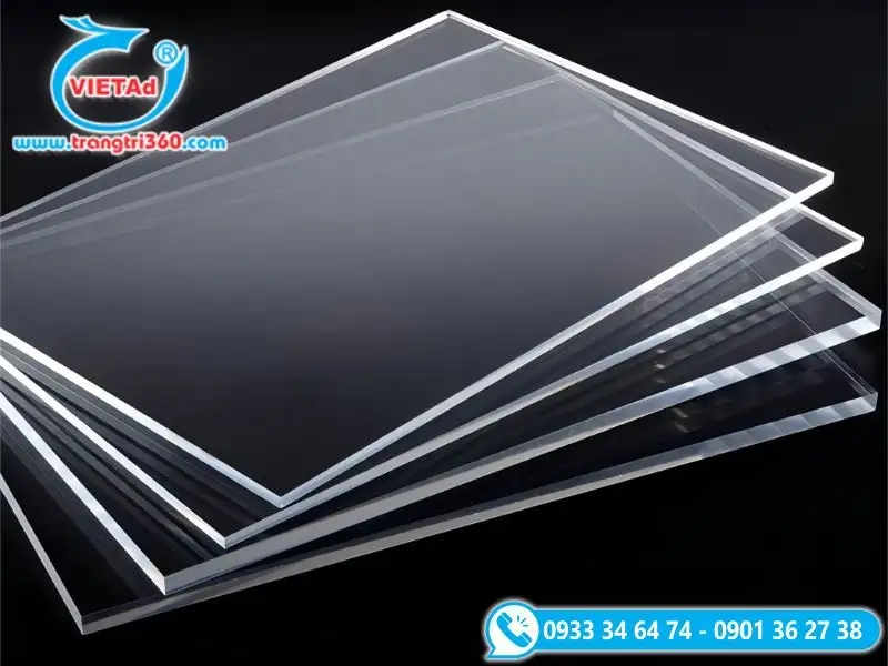 Tấm mica trong có bề mặt bóng mịn như gương