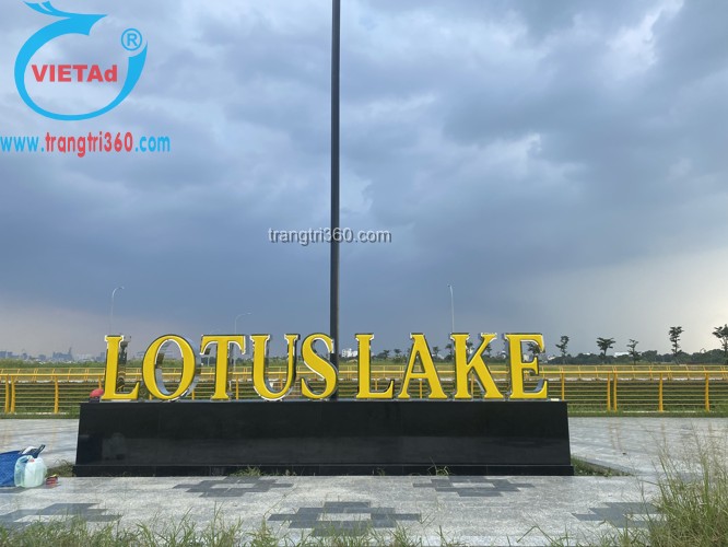 Chữ inox mặt mica hút nổi 3D Lotus Lake | Van Phuc city