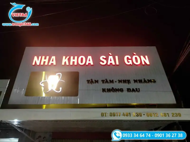 Chữ nổi mica gắn đèn led xuyên sáng