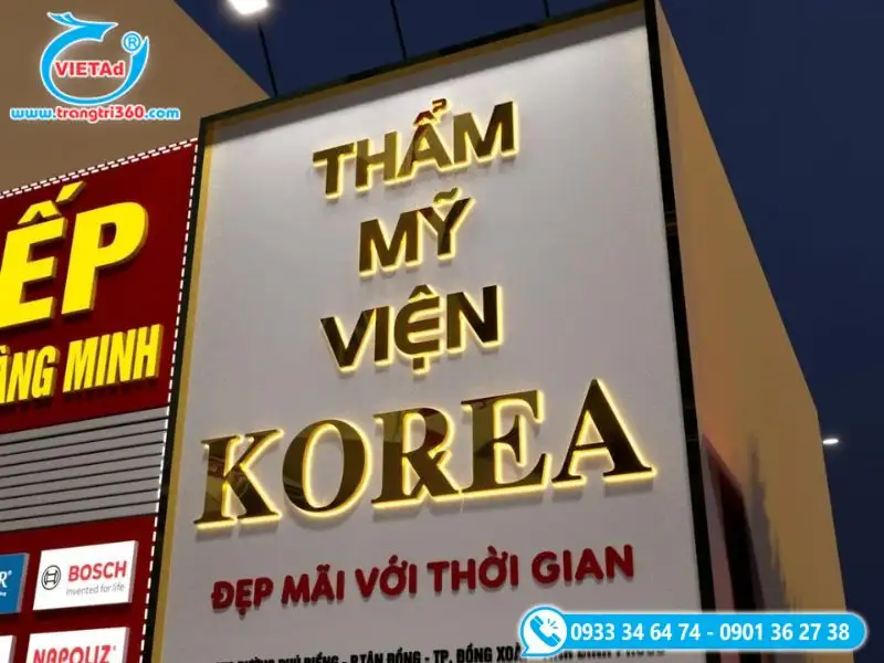 Chữ nổi inox vàng gương gắn led sáng chân