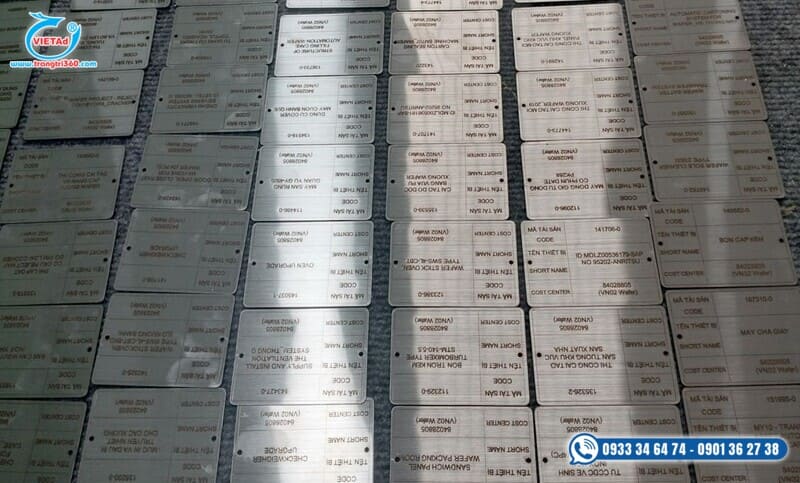 Mẫu 4: Tem nhãn kim loại khắc laser