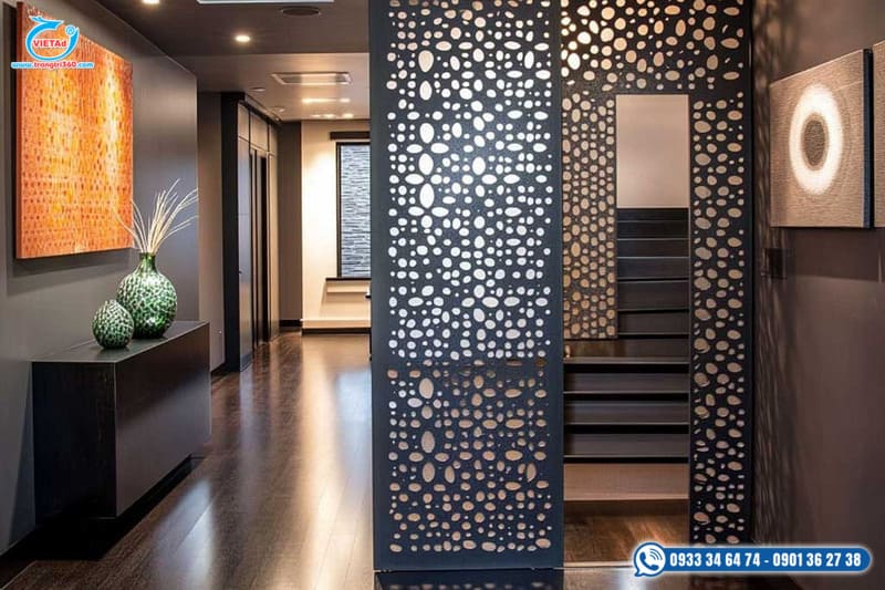 Hình ảnh vách ngăn kim loại thép được làm hoàn thiện lắp đặt trong nhà
