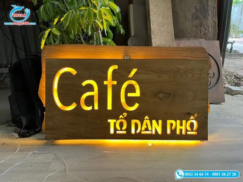 Bảng hiệu gỗ công nghiệp, khắc chữ gắn đèn led sáng