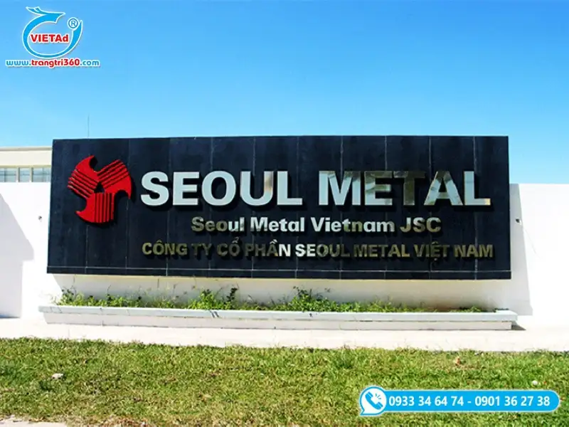 Bảng hiệu chữ inox trắng gương