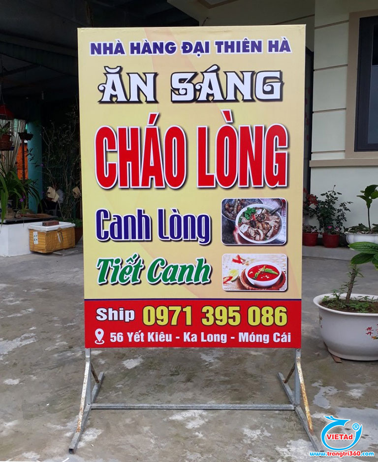 Biển quảng cáo ăn sáng được làm từ chất liệu bạt Hiflex