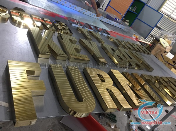 Chữ inox vàng có tuổi thọ lâu