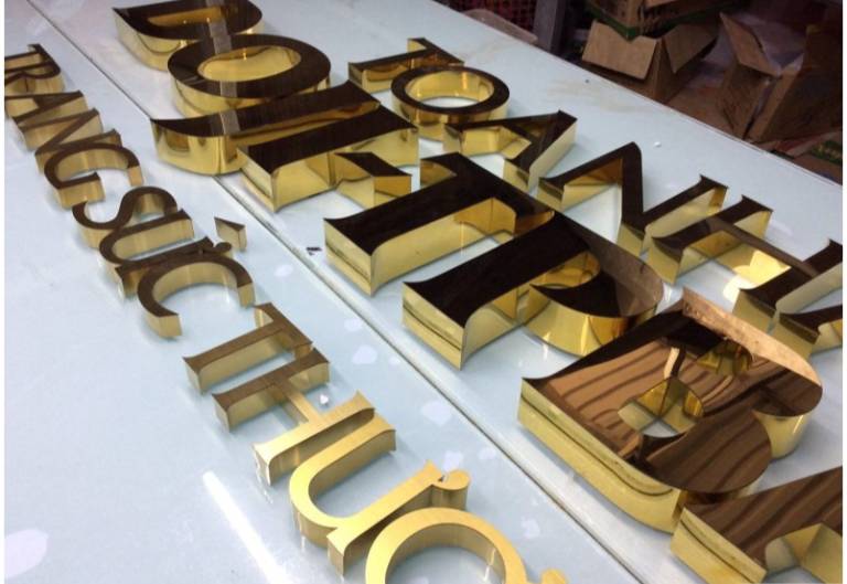 Quy trình lắp đặt chữ nổi inox bóng