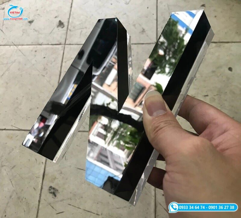 Chữ inox gương bóng màu đen
