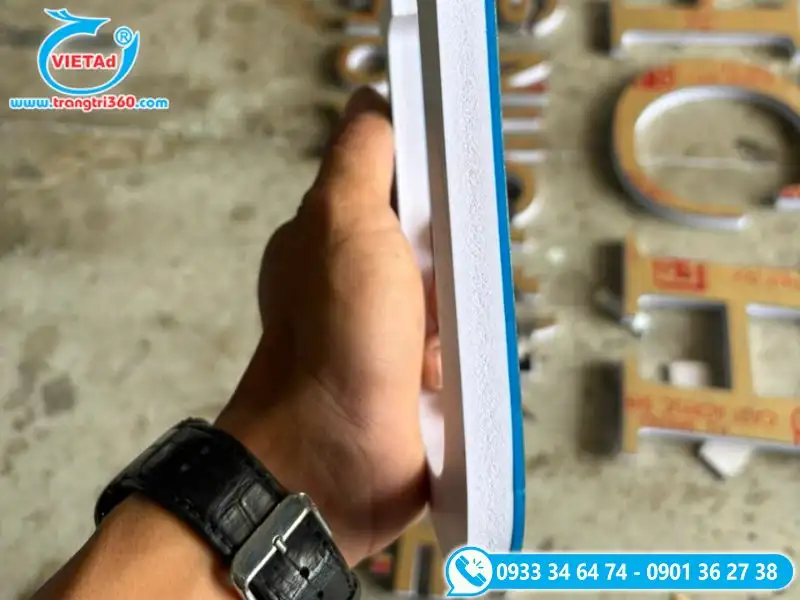 Chữ nổi fomex được cắt chính xác 