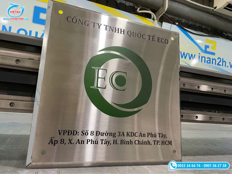 Mẫu bảng tên công ty inox trắng xước in UV