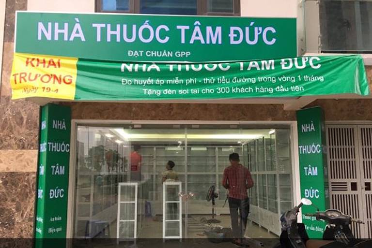 Quy trình thi công bảng hiệu alu nhà thuốc Thủ Đức