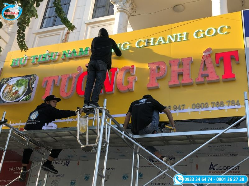 Thi công bảng hiệu quán ăn