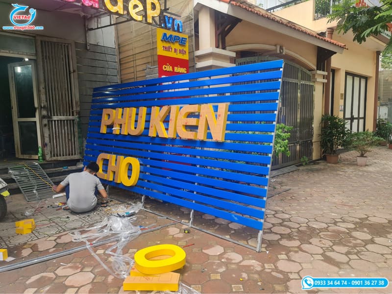 Ưu điểm của bảng hiệu lam nhôm