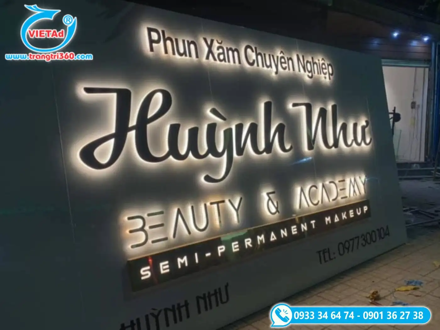 Bảng hiệu spa chữ nổi sáng chân