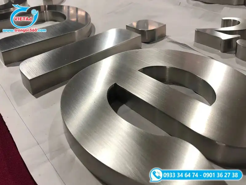 Chữ nổi inox Bình Dương màu trắng xước