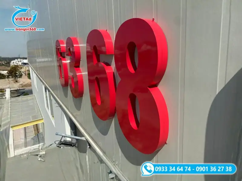 Vật liệu tôn thường được chọn l;àm vật liệu làm bảng hiệu quảng cáo kích thước lớn