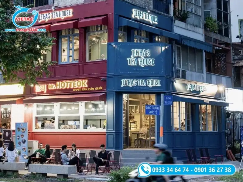 Đầu tư vào bảng hiệu đẹp giúp cửa hàng nổi bật giữa con đường quận 10