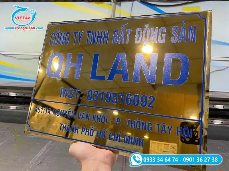 Bảng hiệu công ty inox vàng gương in UV