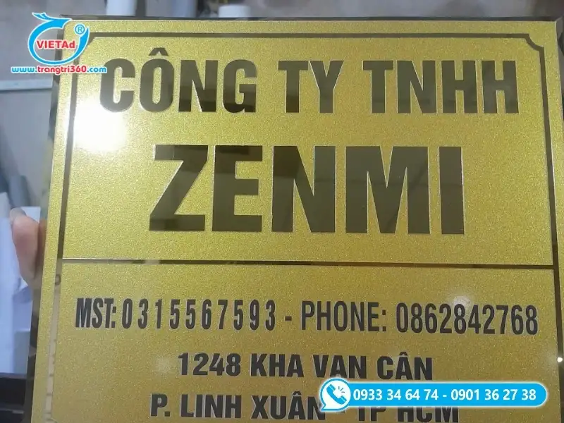 Bảng hiệu công ty inox ăn mòn bề mặt sang trọng, không bị gỉ sét