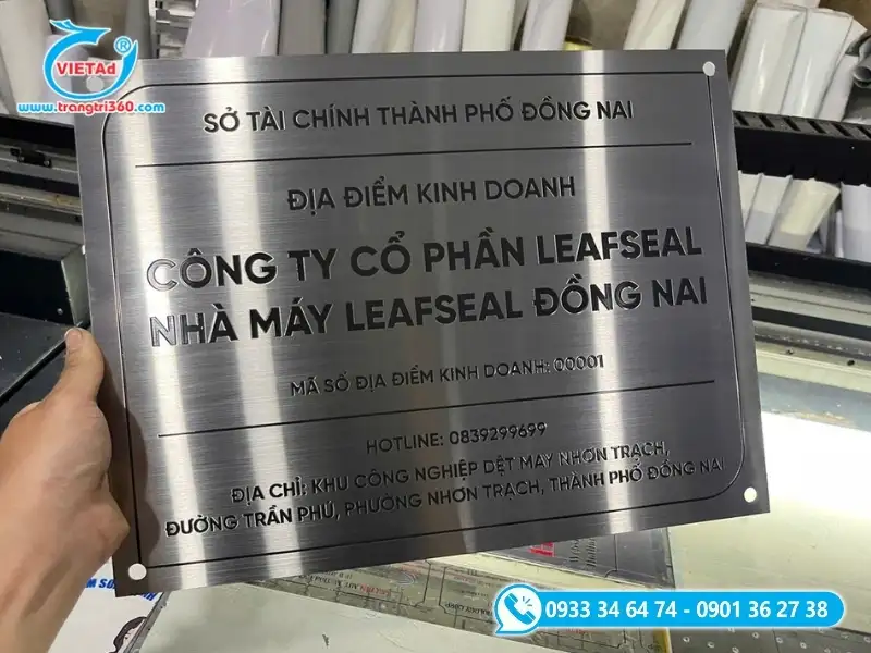 Bảng hiệu công ty góp phần nâng cao khả năng nhận diện và quảng bá thương hiệu lâu dài