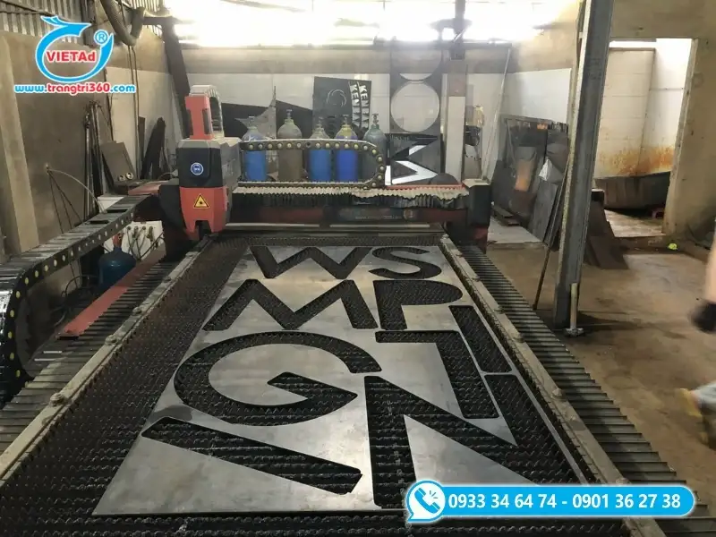 Quảng Cáo Việt nhận gia công CNC theo yêu cầu, đảm báo chất lượng với giá thành tốt nhất