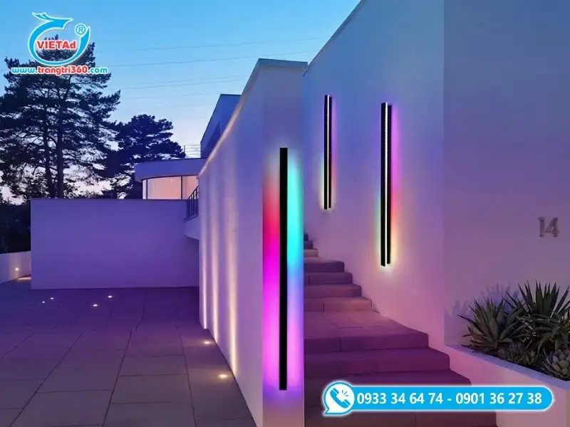 Đèn LED thanh gắn tường với gam màu sắc rực rỡ, đặc biệt