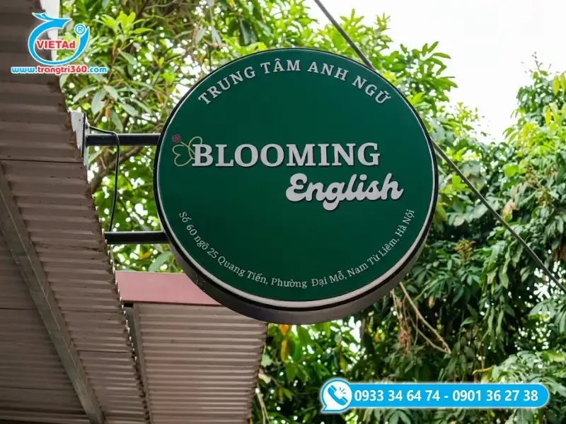 Biển vẫy tròn tận dụng tối đa góc hiển thị 180 độ để tiếp cận người tham gia giao thông từ cả hai hướng