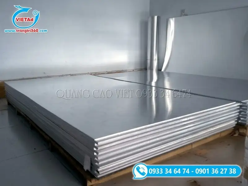 Quy trình phân tách và xử lý phôi nhôm tại xưởng sản xuất ảnh hưởng trực tiếp đến giá nhôm tấm