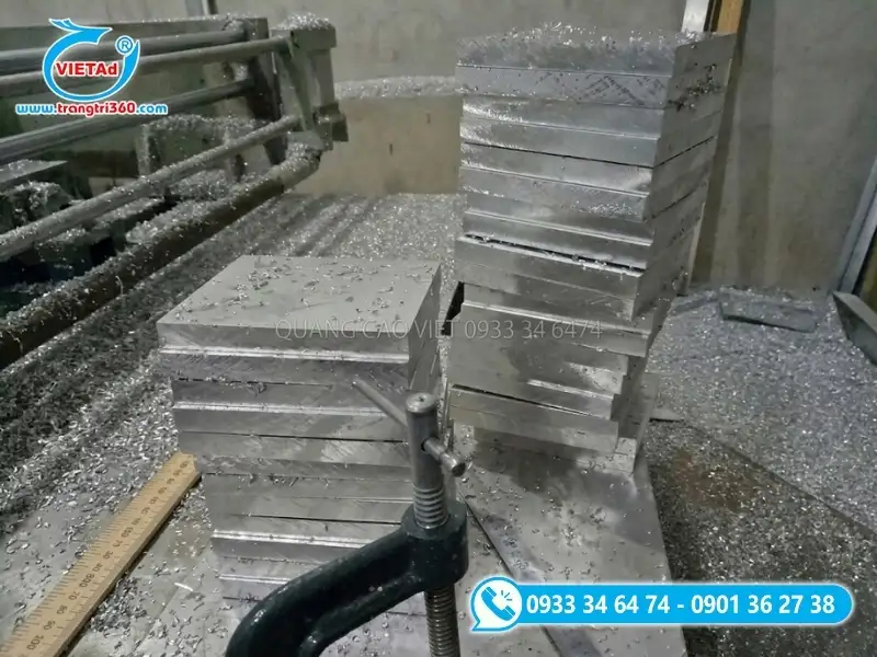 Cấu trúc phôi nhôm có trọng lượng nhẹ và khả năng uốn cong linh hoạt trong gia công
